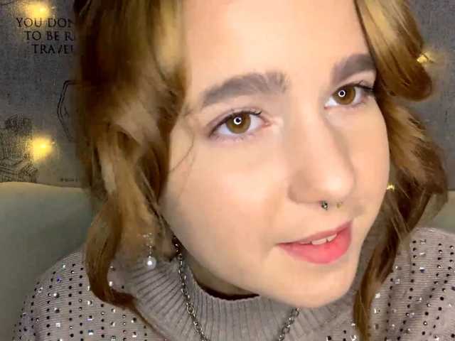 EmilyAnderl live cam on BongaCams