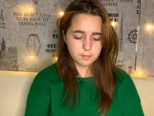 EmilyAnderl live cam on BongaCams