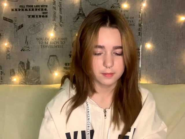 EmilyAnderl live cam on BongaCams