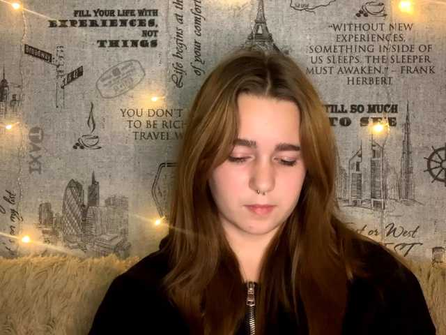 EmilyAnderl live cam on BongaCams