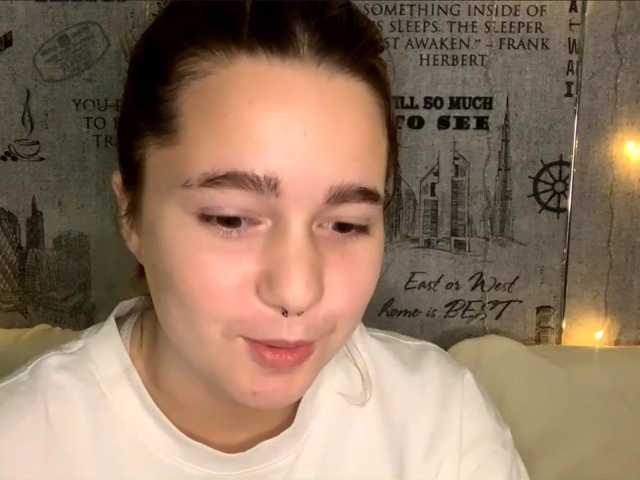 EmilyAnderl live cam on BongaCams