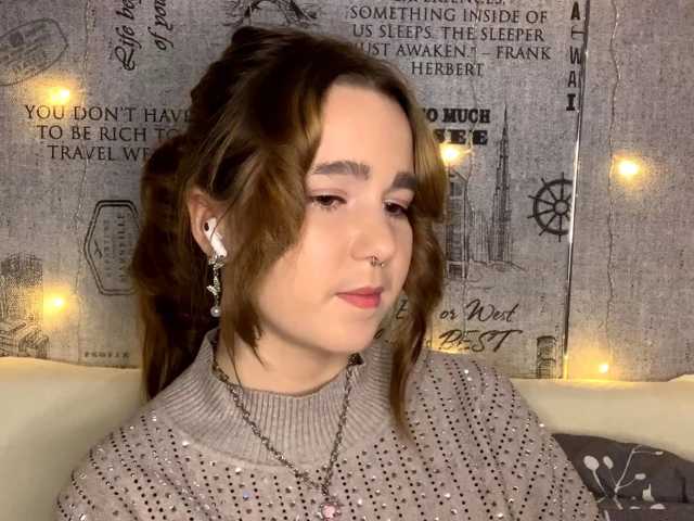EmilyAnderl live cam on BongaCams