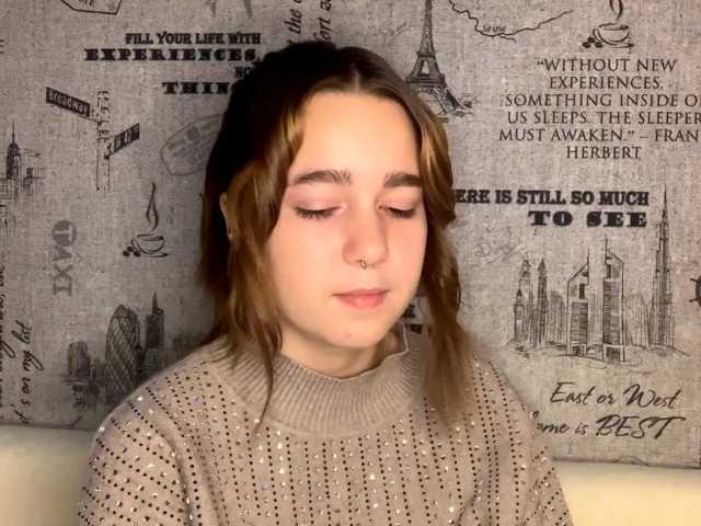 EmilyAnderl live cam on BongaCams