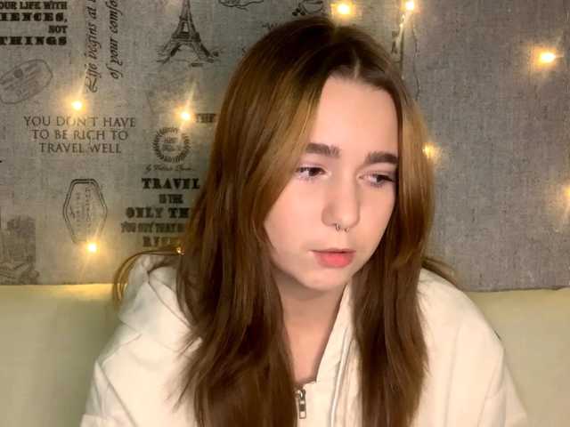 EmilyAnderl live cam on BongaCams