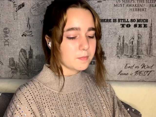 EmilyAnderl live cam on BongaCams