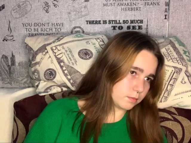 EmilyAnderl live cam on BongaCams