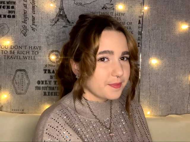 EmilyAnderl live cam on BongaCams