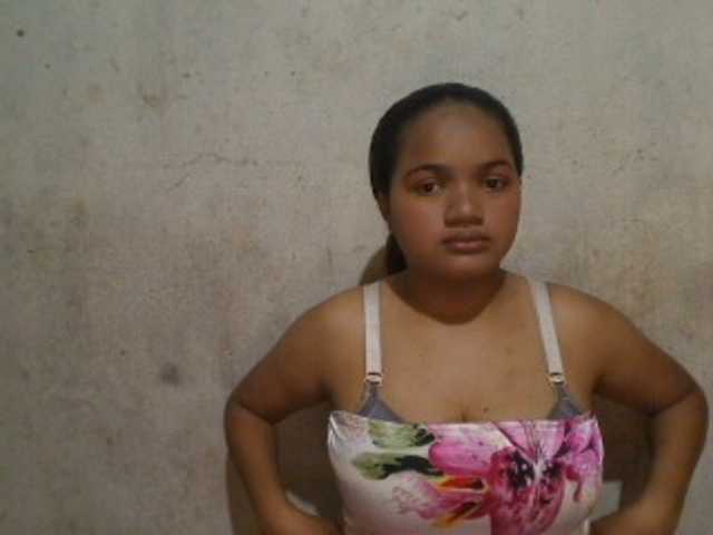 Lamyan live cam preview