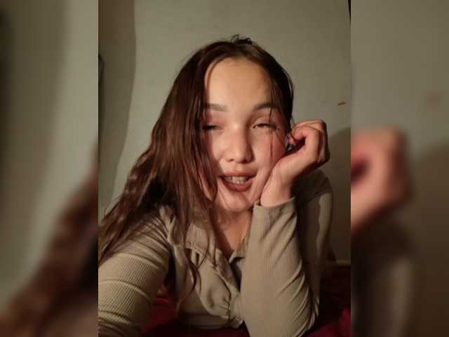 MilaaRose live cam preview