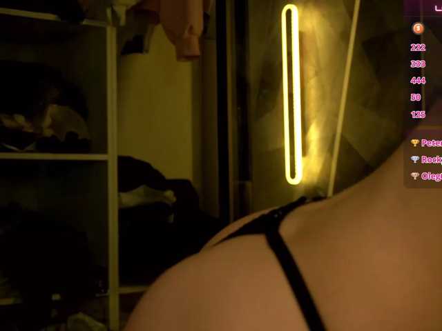 evaloveme live cam on BongaCams