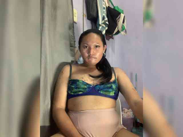 SweetSeductressRoxxiee