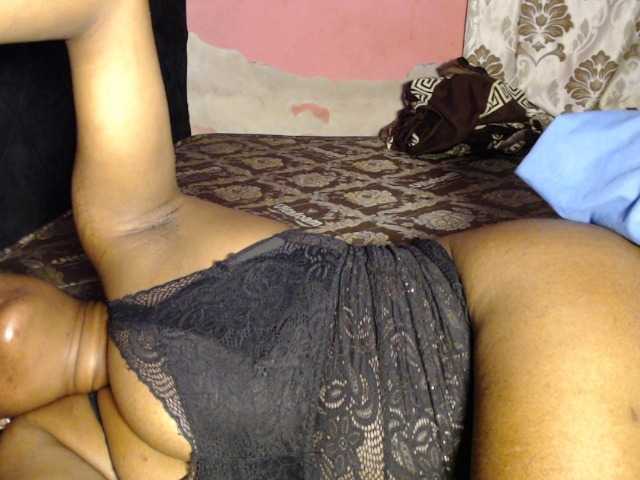 VelvetGoddess234 live cam on BongaCams