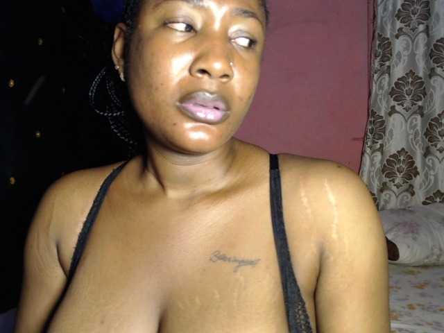 VelvetGoddess234 live cam on BongaCams