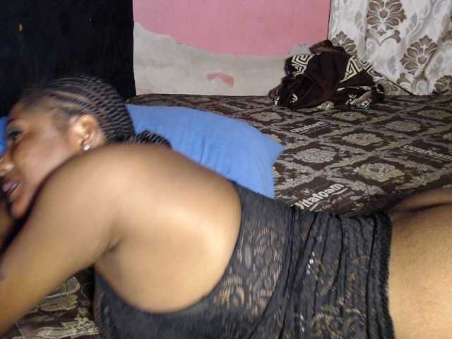 VelvetGoddess234 live cam on BongaCams