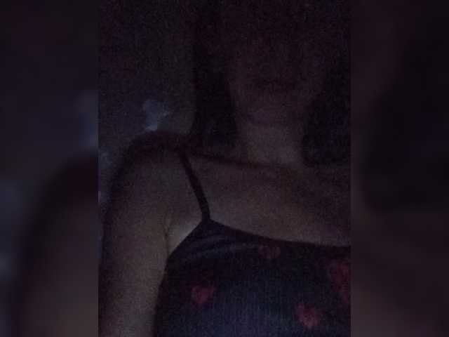 Alisemonik live cam on BongaCams
