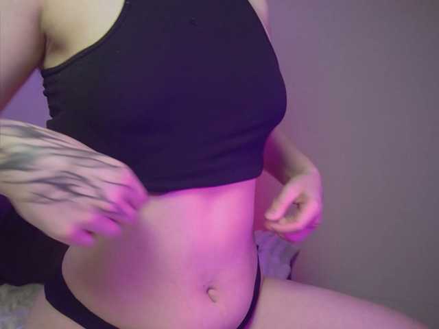 MaeveLith live cam on BongaCams