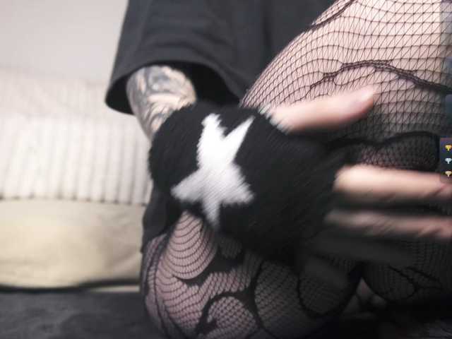 MaeveLith live cam on BongaCams