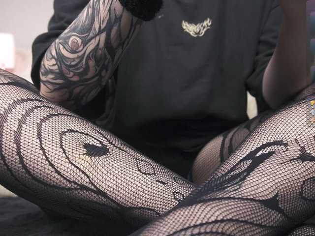 MaeveLith live cam on BongaCams