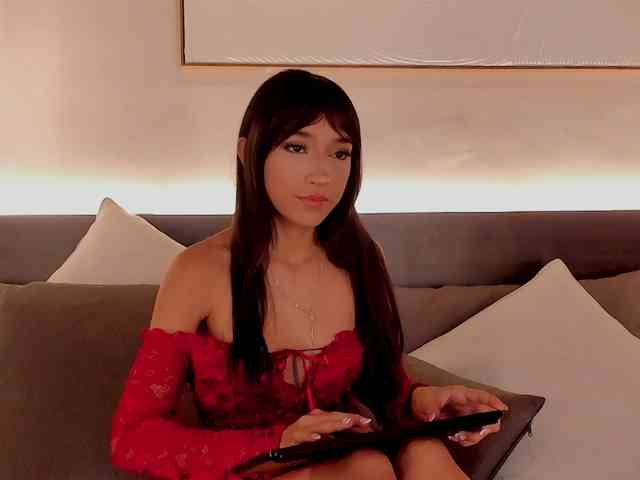 RomyBloom webcam