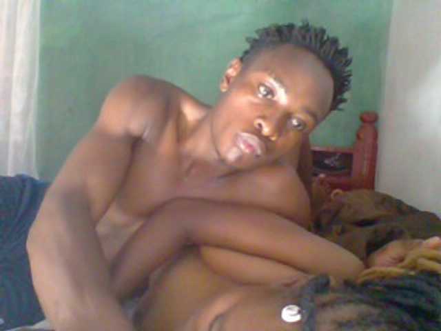 Adorable-couple live cam on BongaCams