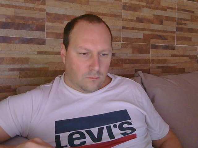 Lustonfan live cam on BongaCams