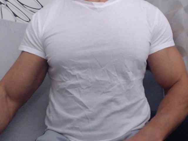 MikeyMaXXX