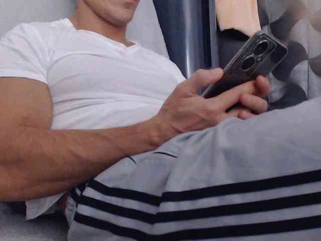 MikeyMaXXX