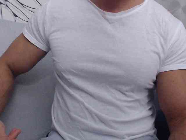 MikeyMaXXX