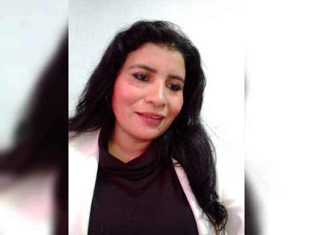 Melanie-25 live cam on BongaCams