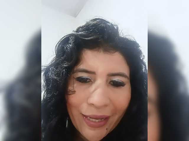Melanie-25