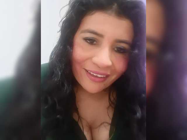 Melanie-25