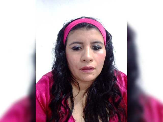 Melanie-25 live cam on BongaCams