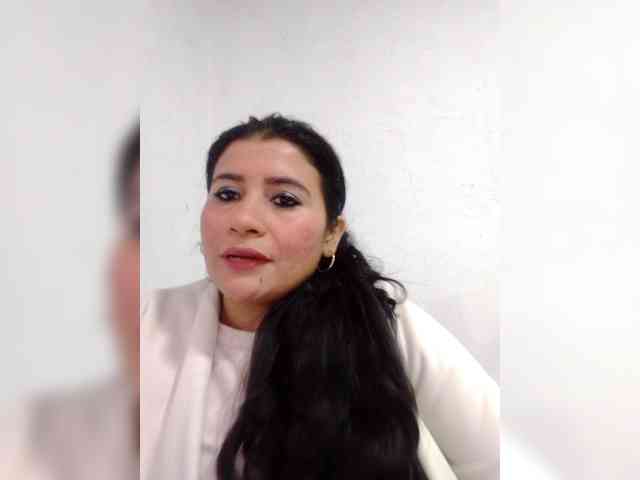 Melanie-25 webcam