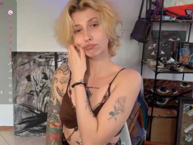 KrissyShuey live cam on BongaCams