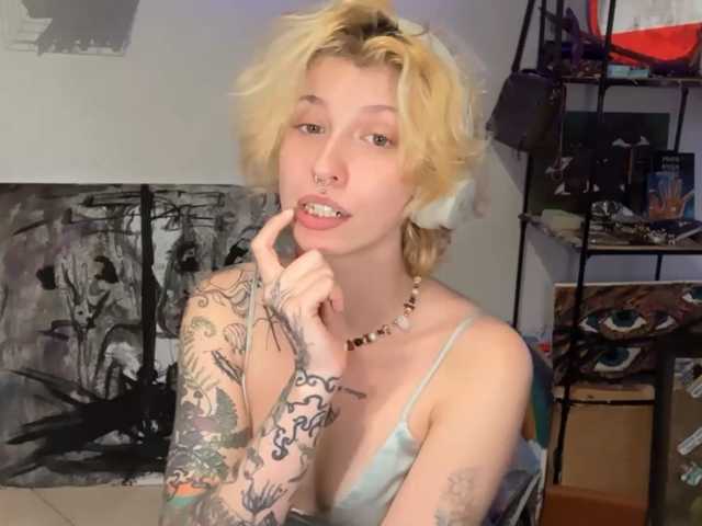 KrissyShuey live cam on BongaCams