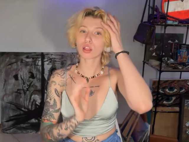 KrissyShuey live cam on BongaCams