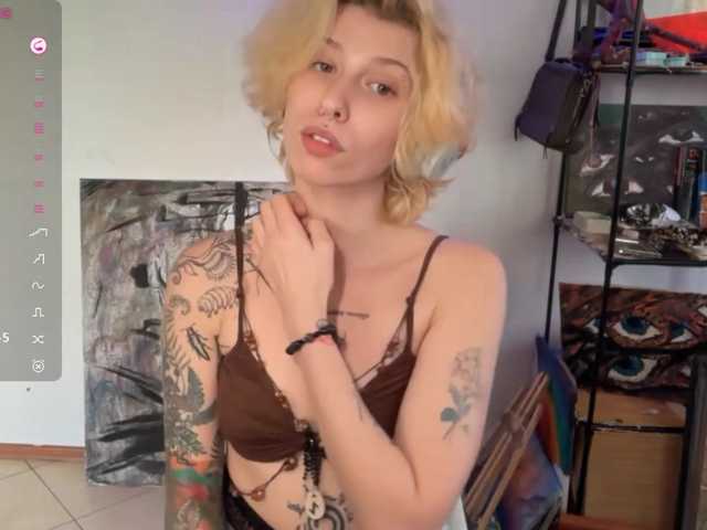 KrissyShuey live cam on BongaCams