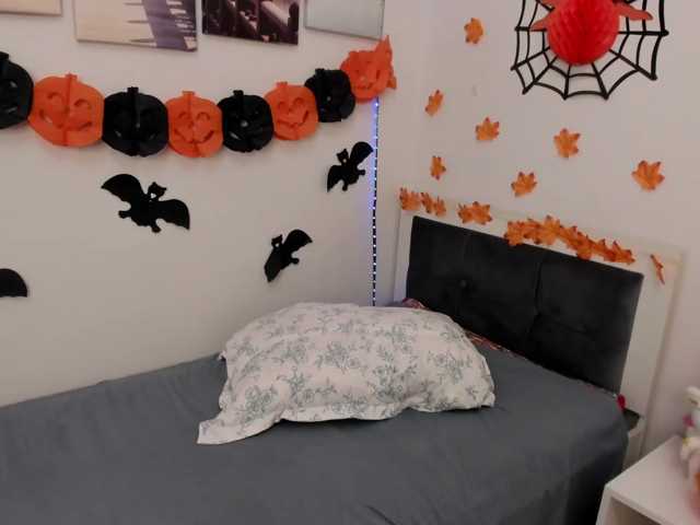 Baby-Miya1 live cam on BongaCams