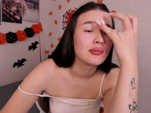 Baby-Miya1 live cam on BongaCams