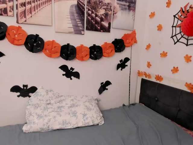 Baby-Miya1 live cam on BongaCams