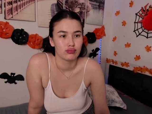 Baby-Miya1 live cam on BongaCams