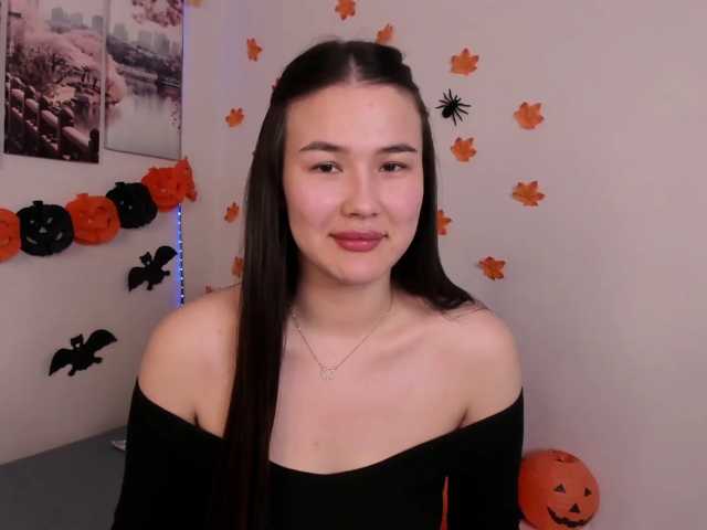 Baby-Miya1 live cam on BongaCams