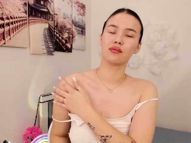 Baby-Miya1 live cam on BongaCams