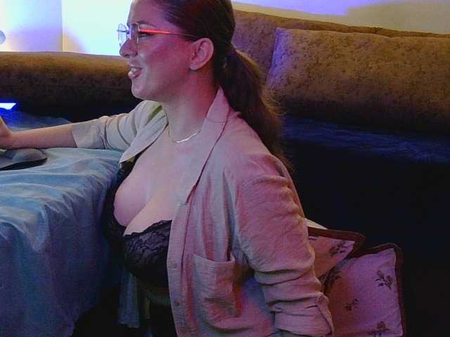 TeyaChatty live cam on BongaCams