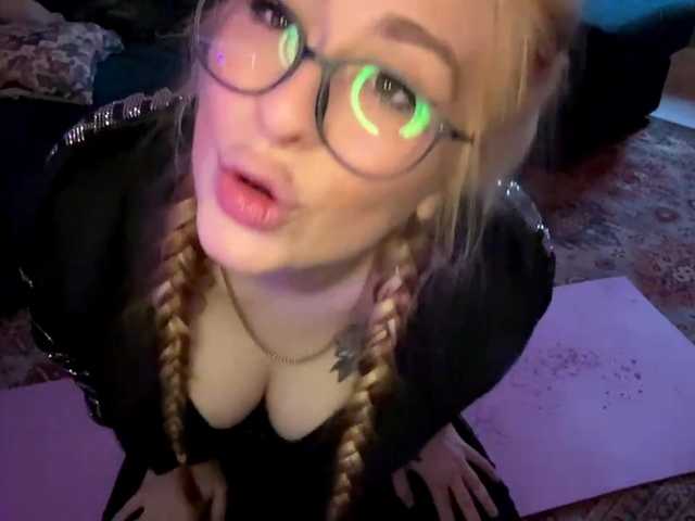 MelissaTsosie live cam on BongaCams