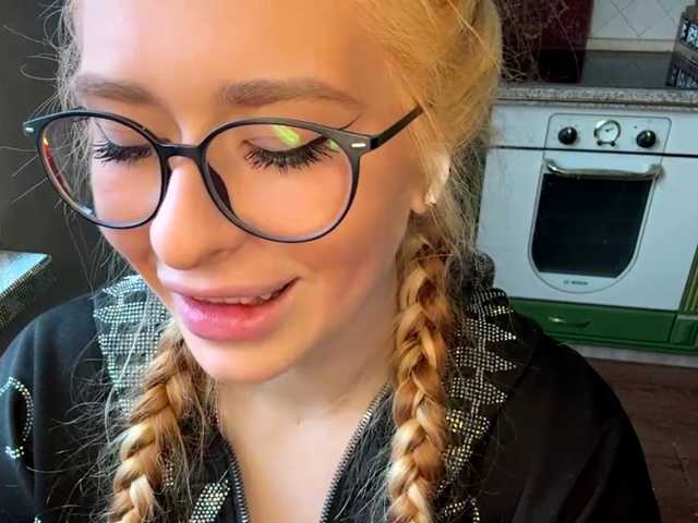 MelissaTsosie live cam on BongaCams