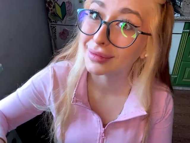 MelissaTsosie live cam on BongaCams