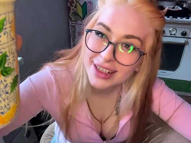 MelissaTsosie live cam on BongaCams