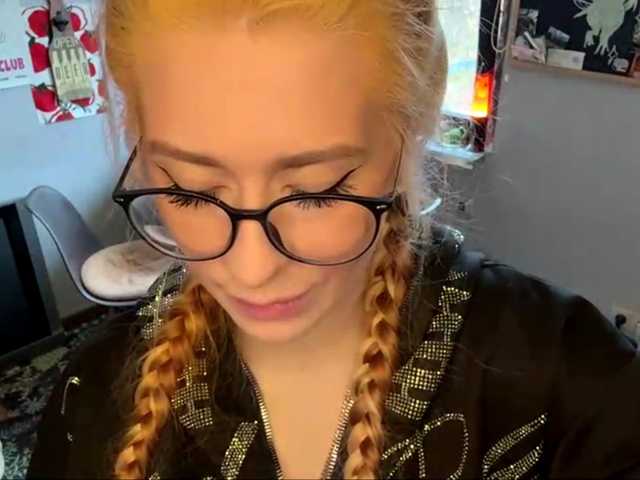MelissaTsosie live cam on BongaCams