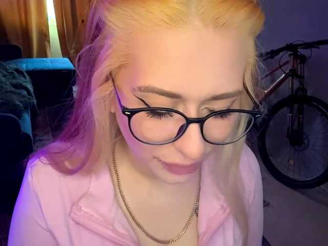 MelissaTsosie live cam on BongaCams